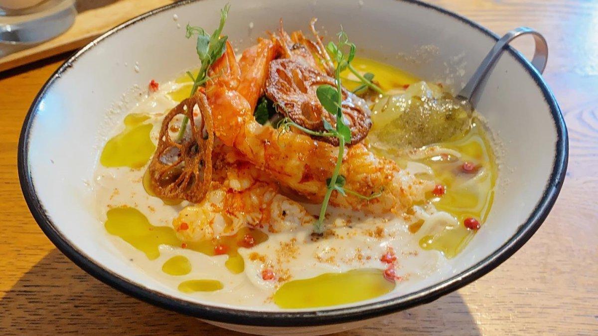 Ebimaru, satu kedai ramen di Tokyo Jepang yang terkenal karena memiliki menu unik.