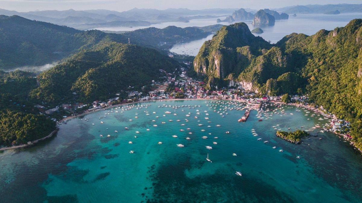 El Nido, satu tempat wisata terbaik di Filipina yang menarik buat kamu jelajahi.