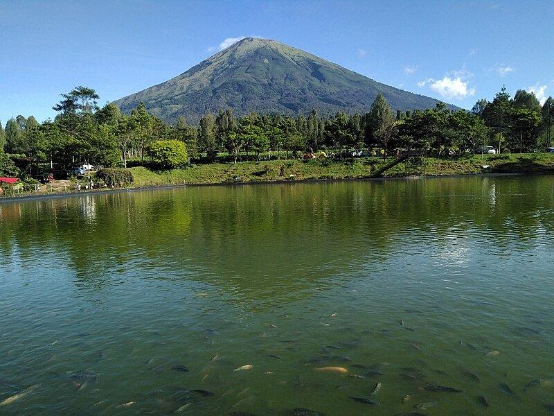 Embung Kledung, satu tempat wisata hits di Temanggung, Jawa Tengah