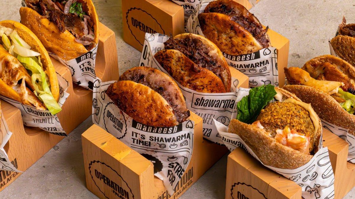 Falafel, satu makanan dan minuman lezat yang wajib kamu coba saat liburan ke Dubai.
