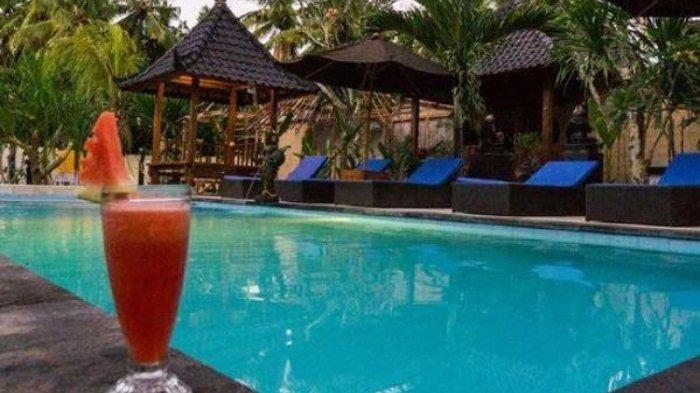 Fasilitas kolam renang di D'Licks Villa Lembongan.