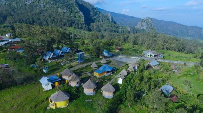 Fatumnasi, desa wisata di Kabupaten Timor Tengah Selatan, Nusa Tenggara Timur.