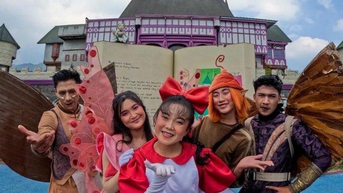 Foto Wisata Hiburan Fairy Garden By The Lodge, Lembang.