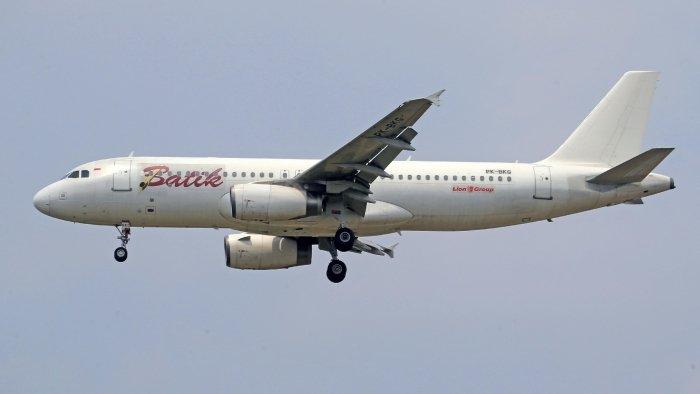 Gambar pesawat Batik Air rute Jakarta-Bali untuk liburan akhir tahun