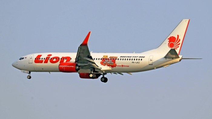 Gambar pesawat Lion Air rute Jakarta-Bali untuk liburan akhir tahun