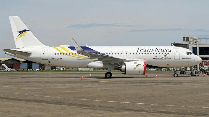 Gambar pesawat TransNusa rute Jakarta-Bali untuk liburan akhir tahun.