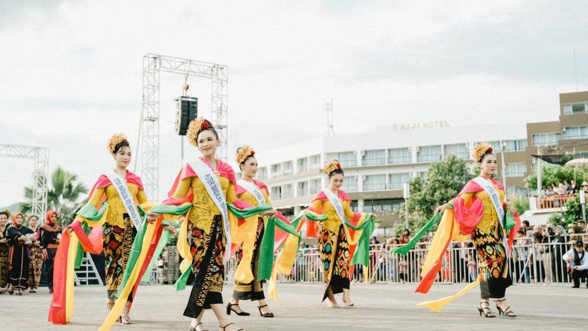 Gelaran Festival Pesona Bau Nyale 2024