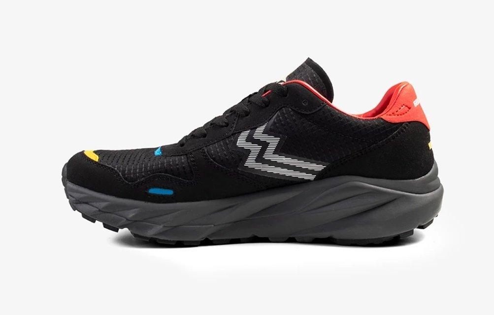 Geoff Max X Gundam – Wolf Vicious RX-78-2 Black, satu sneakers lokal pria yang nyaman buat traveling.