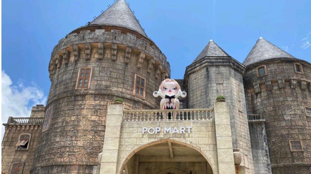 Gerai Pop Mart di Sun World Ba Na Hills, Vietnam