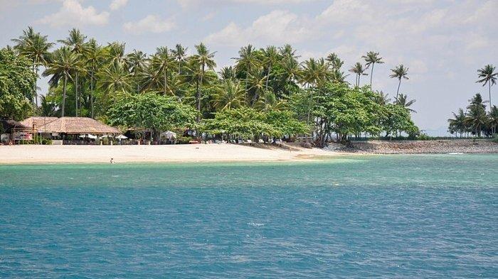 Gili Meno, tempat wisata bahari di Lombok Utara, Nusa Tenggara Barat dengan keindahan bawah laut yang menakjubkan.
