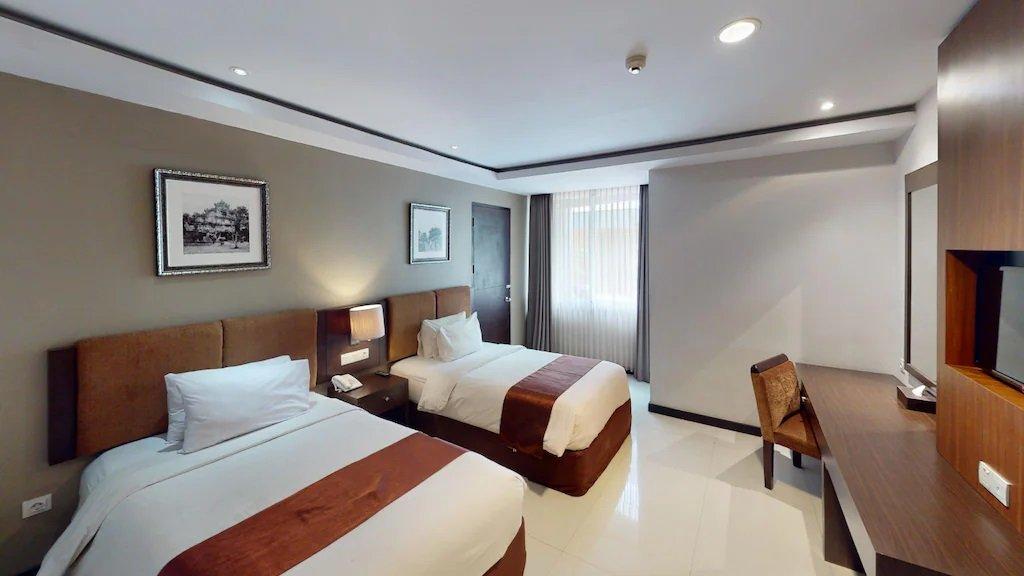 Grage Yogya Hotel, satu hotel bintang 3 di Malioboro Jogja punya rating 8 dengan tarif inap mulai Rp 200 ribuan.