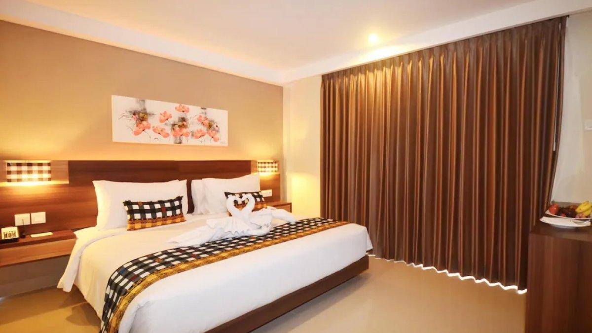Grand Barong Resort Bali Managed by Soscomma, satu hotel bintang 4 dekat Pantai Kuta Bali.