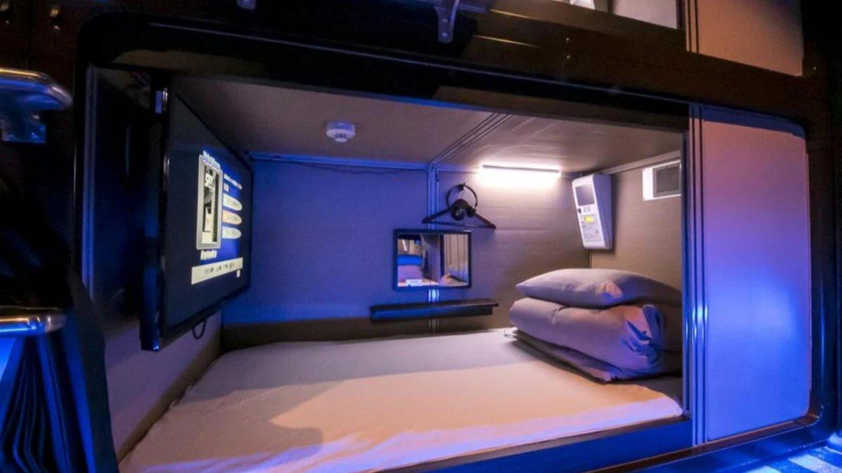 Grand Park-Inn Kitasenju, satu hotel kapsul hits di Jepang buat liburan hemat dan unik.