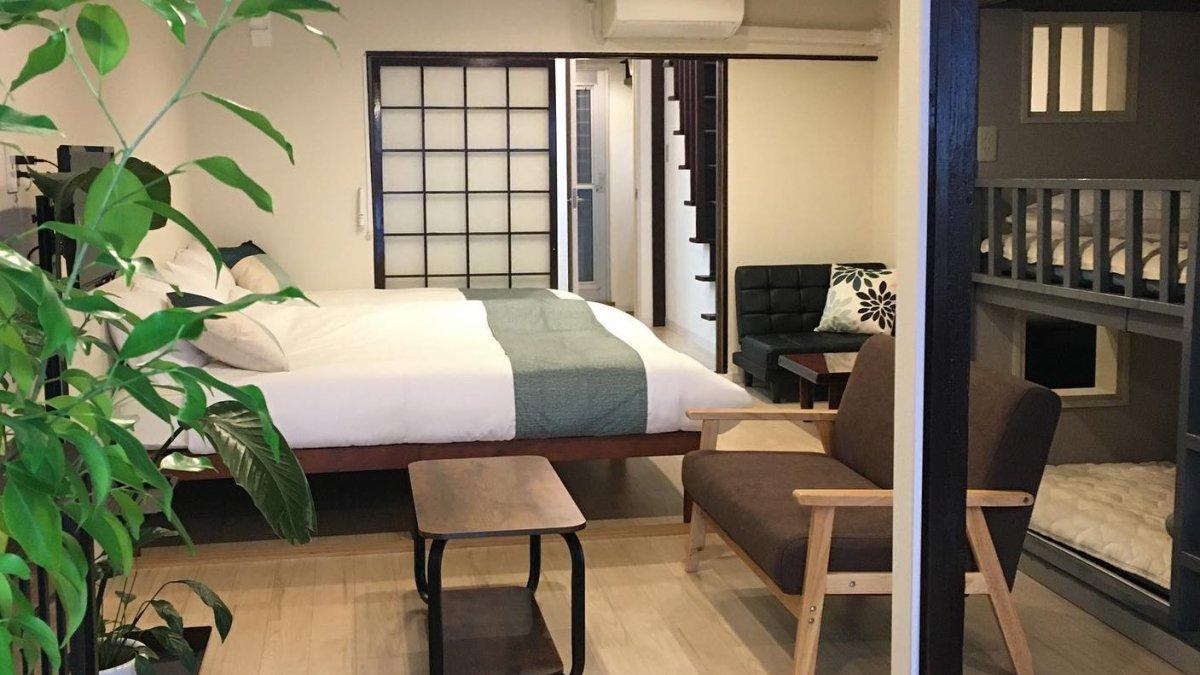 Guesthouse Ten-Roku, satu hotel khusus wanita di Osaka Jepang.