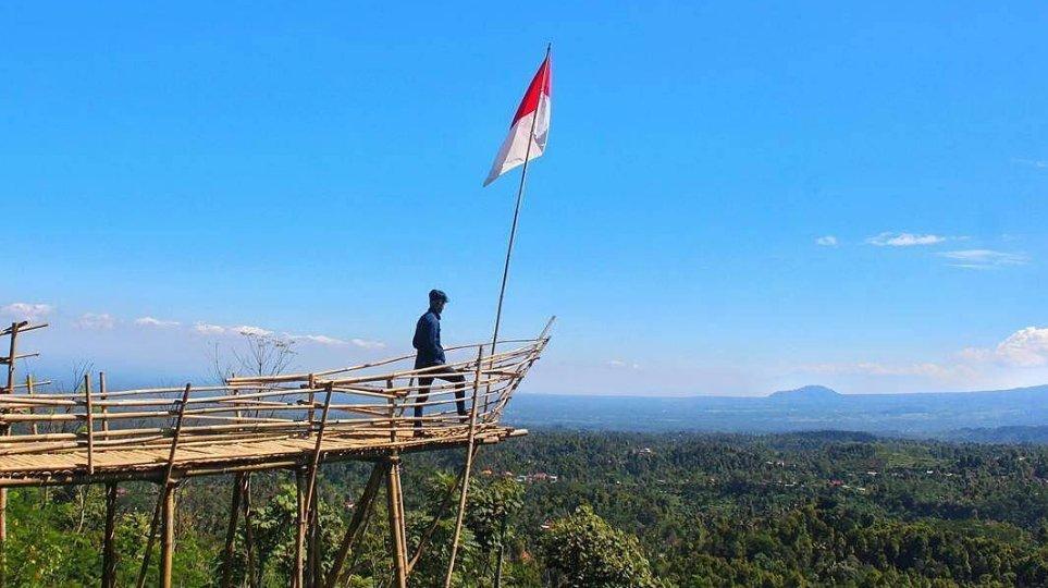 Gumuk Sapu Angin, tempat wisata hits di Blitar.
