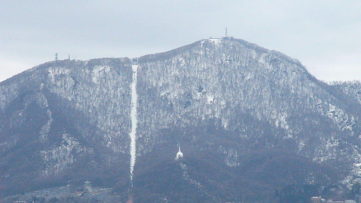 Gunung Moiwa, satu gunung terbaik di Jepang yang menarik buat dijelajahi.