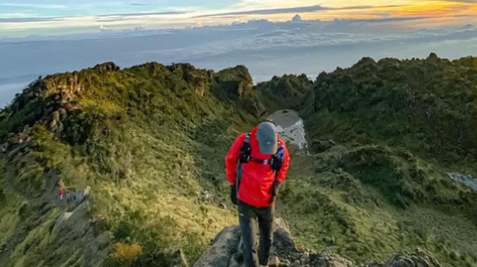 Gunung Sumbing via Garung.