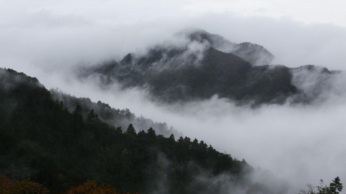 Gunung Takao, satu tempat wisata di dekat Gunung Mitake, Jepang.