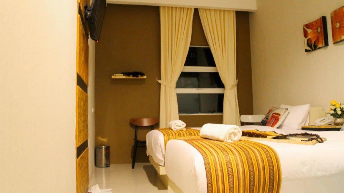 HAZOTEL Semarang, satu hotel di Semarang Jawa Tengah.