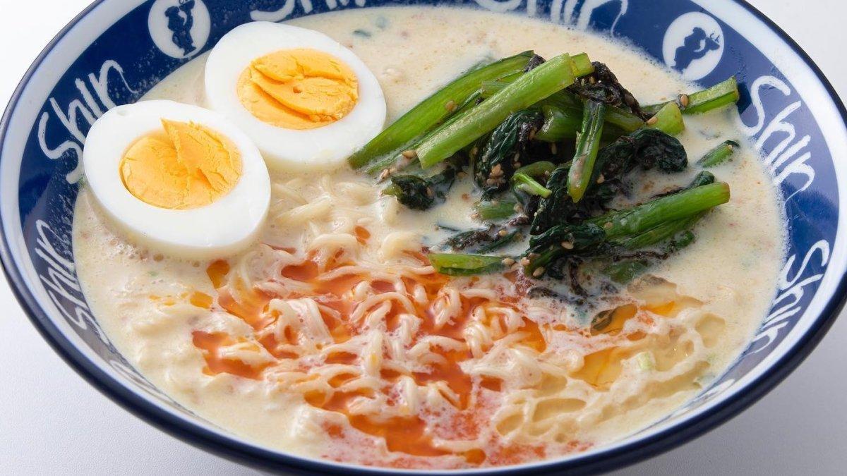 Hakata Ramen ShinShin, satu restoran ramen di Fukuoka Jepang.