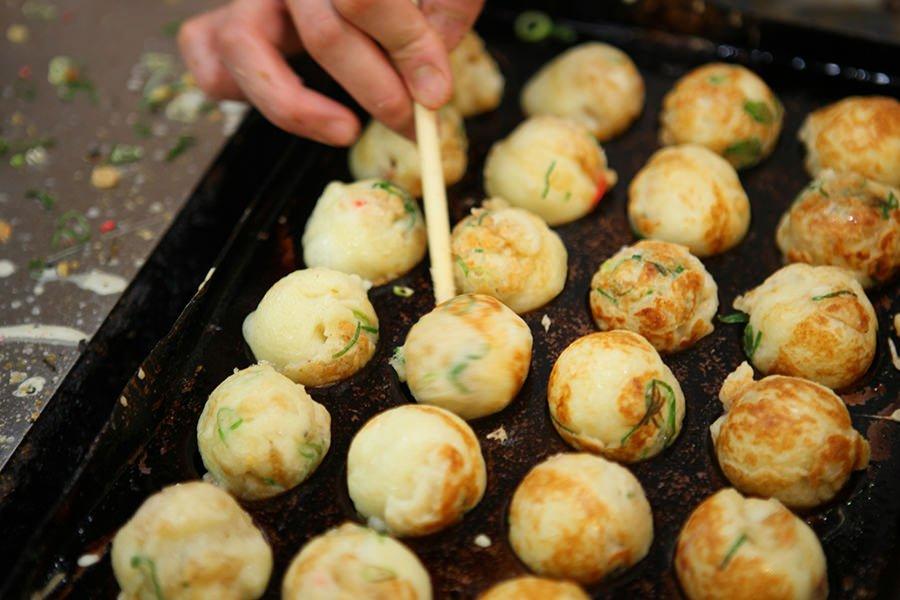 Hanadako Shin-Umeda Shokudogai, satu takoyaki enak di Osaka Jepang.