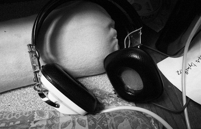 Ilustrasi headphone.