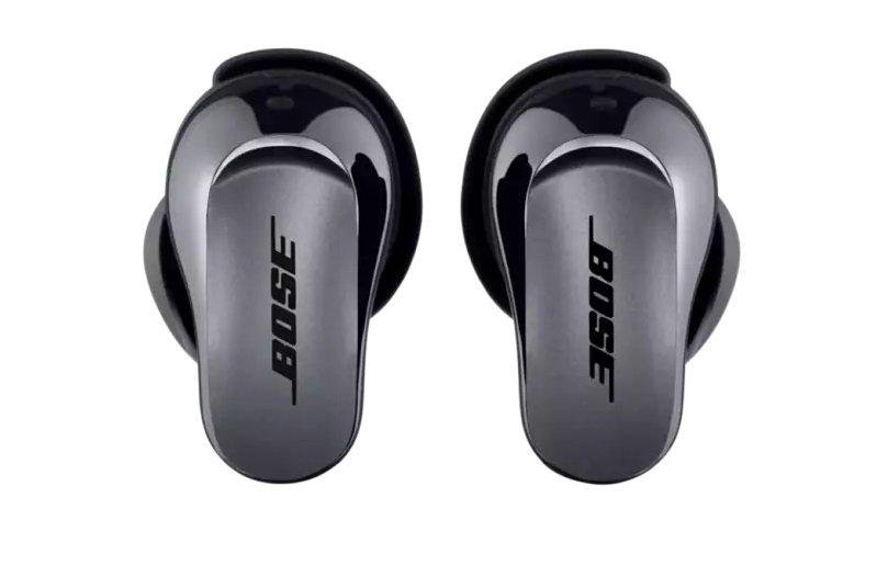 Headphone Ultra Bose QuietComfort, satu merek headphone terbaik yang bisa digunakan selama penerbangan.