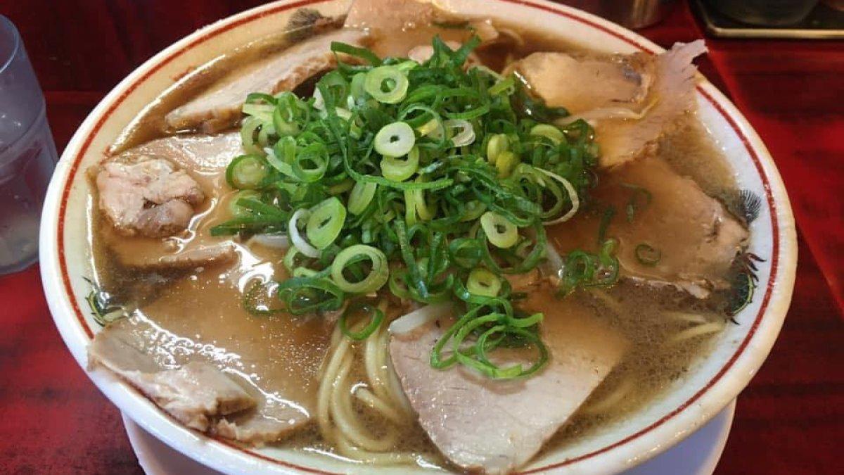 Honke Daiichi Asahi, satu kedai ramen di Kyoto Jepang untuk makan siang enak dan mengenyangkan.
