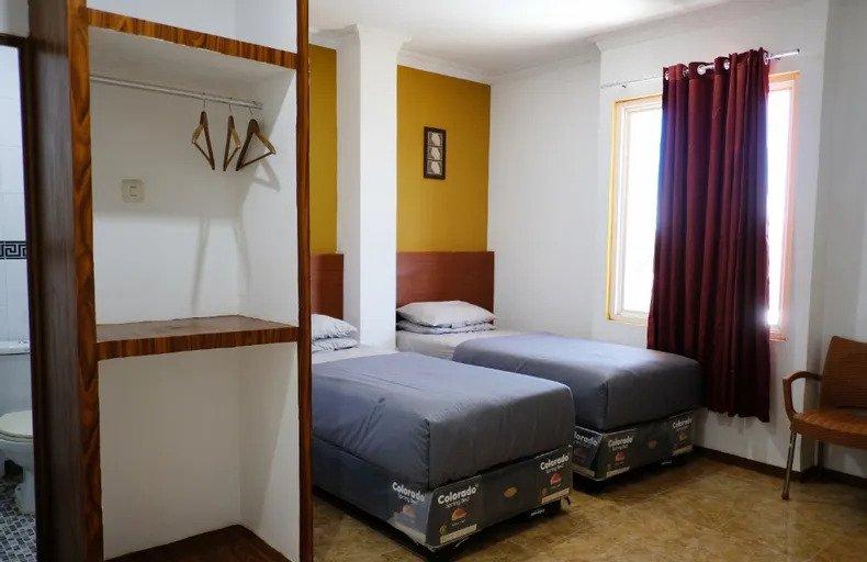 Ilustrasi tipe kamar yang ada di Hotel Bunga Permata