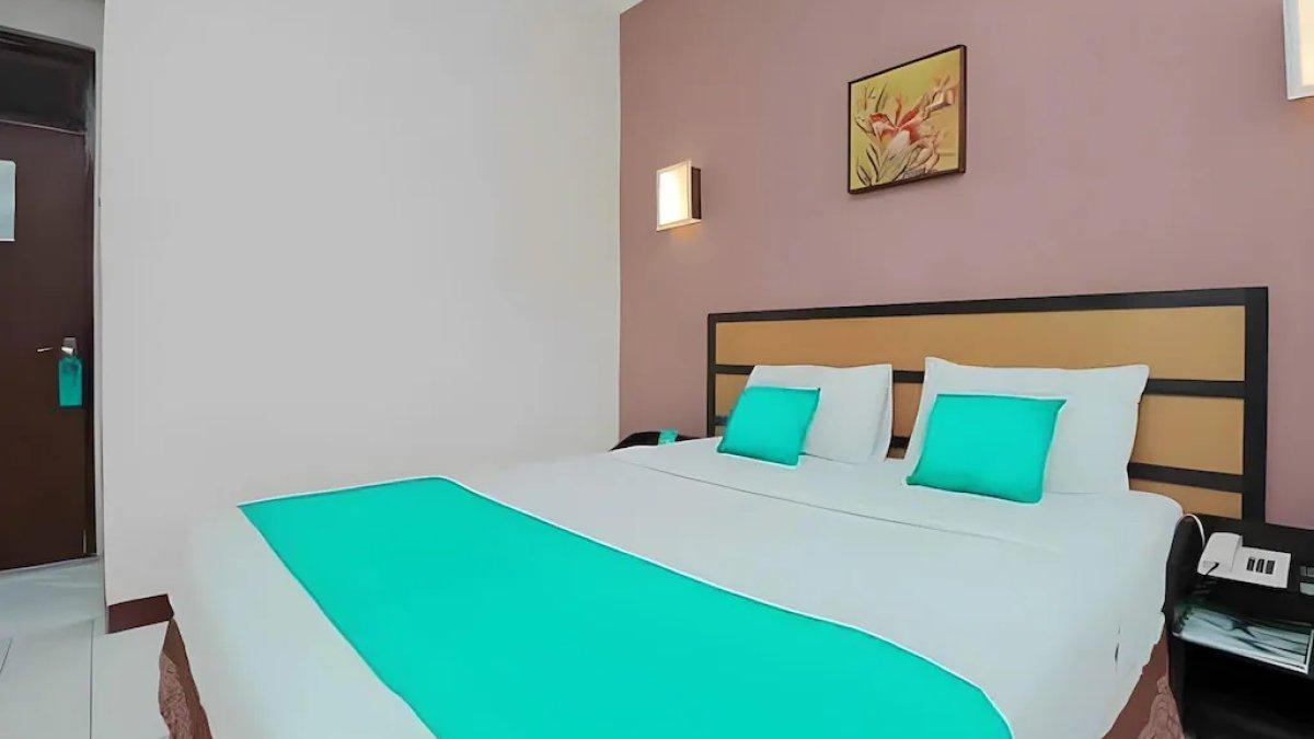Hotel Lestari Near Lippo Plaza Jember, satu hotel murah di Jember, Jawa Timur.