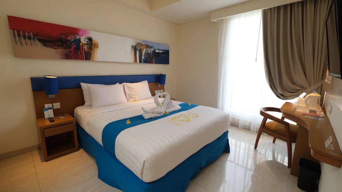Hotel ZIA Bali - Kuta, satu hotel bintang 4 dekat Waterbom Bali yang menawarkan fasilitas kolam renang dengan tarif inap mulai Rp 200 ribuan.