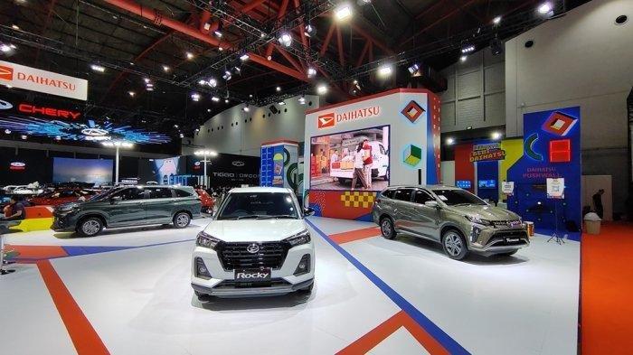 Booth Daihatsu di IIMS 2024, JIExpo, Kemayoran, Jakarta.