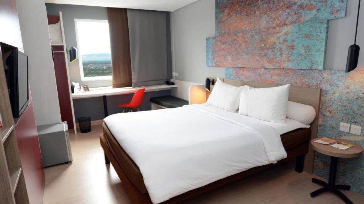 Ibis Gading Serpong, satu hotel bintang 3 terbaik di Serpong Tangerang.
