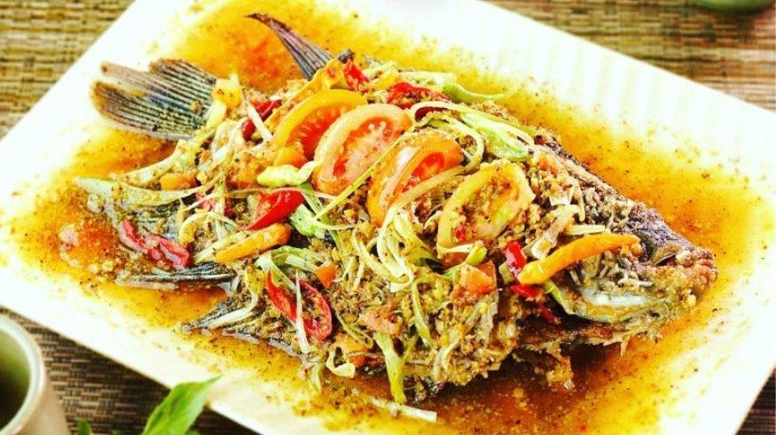 Ikan Goreng Cianjur.