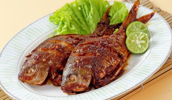 Ilustrasi ikan bakar.
