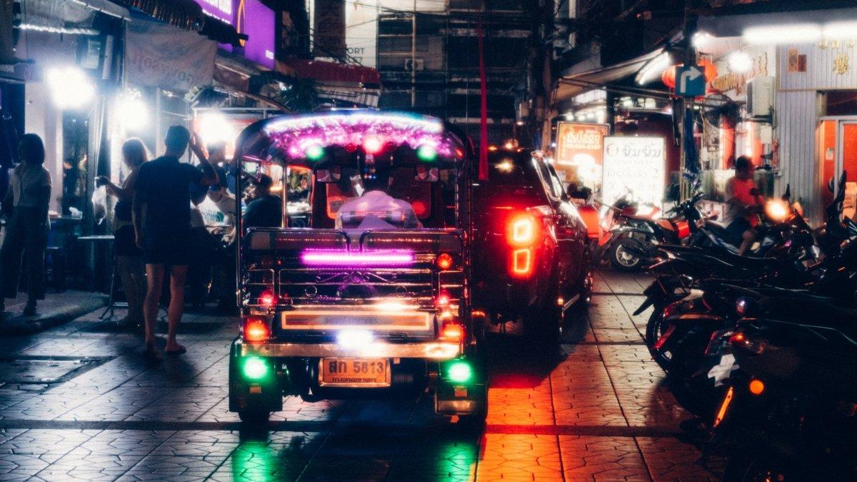 Ilustrasi Pasar Malam di Bangkok Thailand