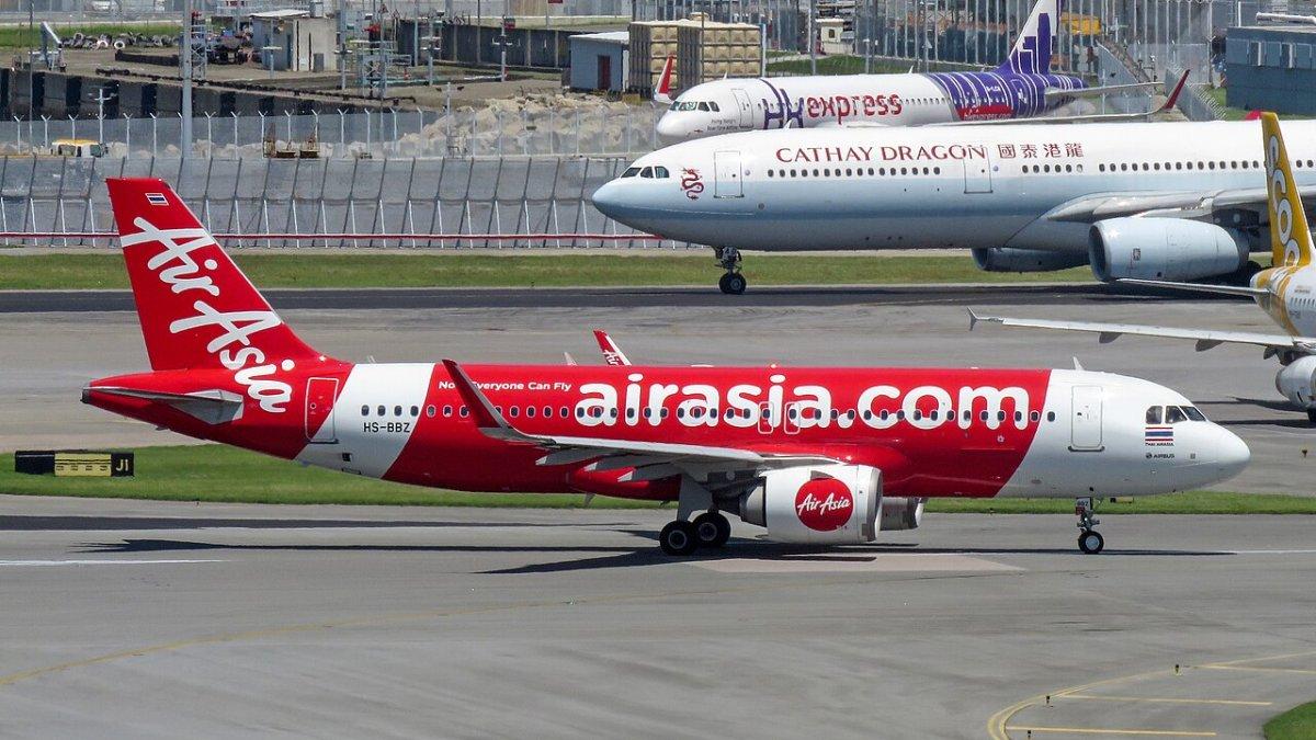 Ilustrasi Pesawat AirAsia Berhad (Malaysia)