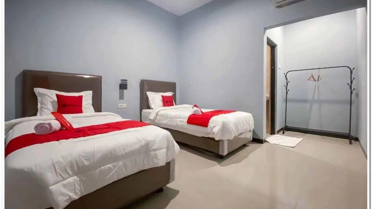 Ilustrasi RedDoorz Syariah near T2 Juanda Airport 2