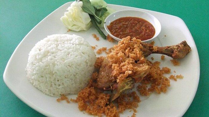 Ilustrasi ayam goreng atau ayam kremes