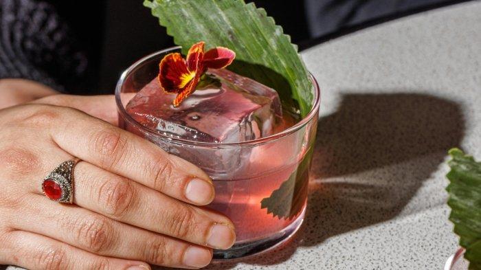 Ilustrasi dirty shirley, minuman manis paling jarang dipesan di bar saat musim panas.