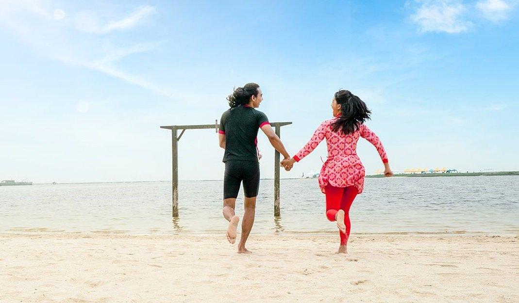 Ilustrasi pasangan yang melakukan prewedding di Ancol Jakarta. Tahukah kamu ada promo prewedding di Ancol yang bisa kamu coba.