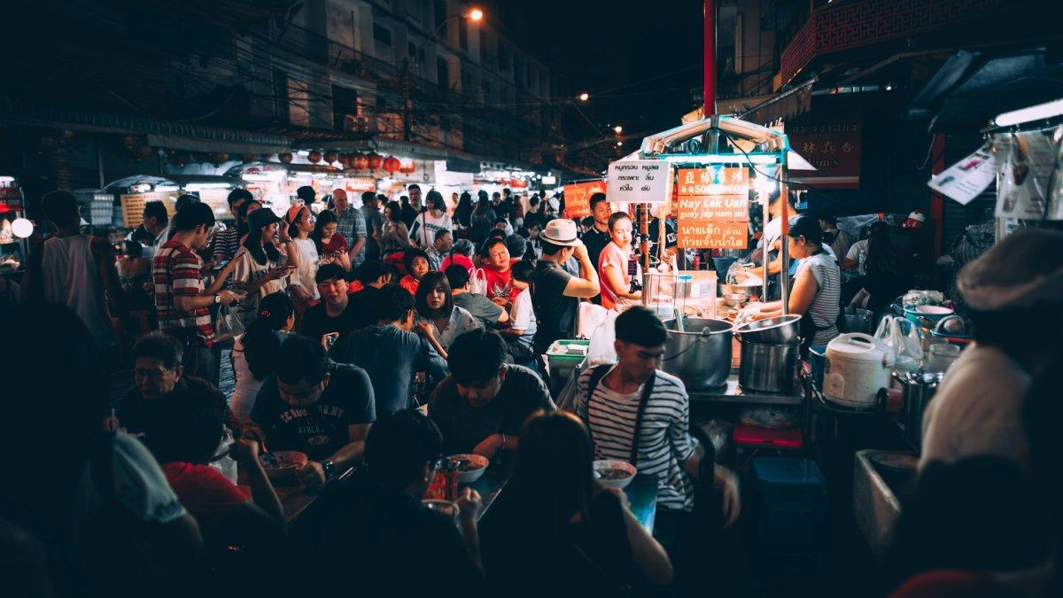 Ilustrasi pasar malam di Bangkok Thailand