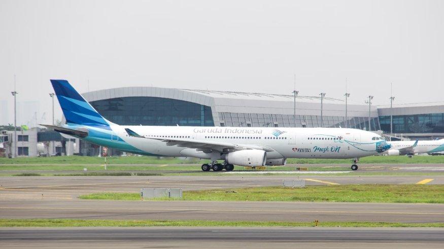 Garuda Indonesia, satu maskapai yang menawarkan penerbangan rute Jakarta-Semarang.