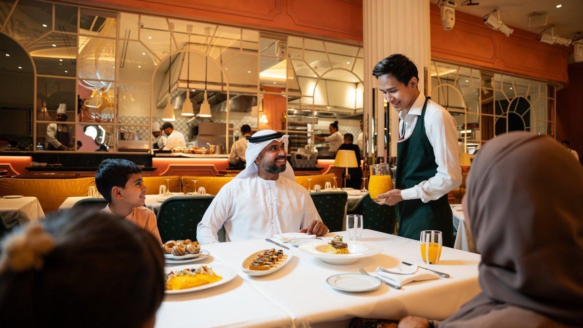 Ilustrasi suasana buka puasa di restoran yang ada di Dubai
