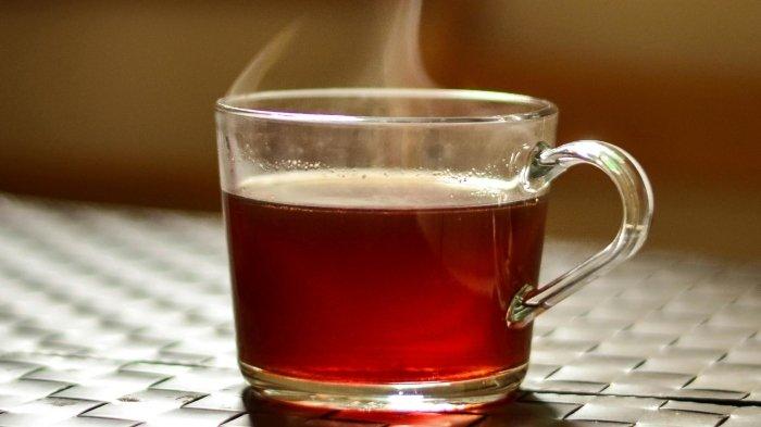 Ilustrasi teh panas atau hot tea.