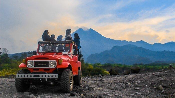 Ilustrasi wisatawan liburan ke Merapi Lava Tour di Sleman, Jogja.