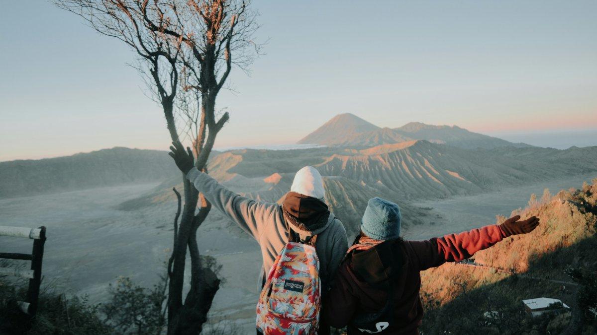 Ilustrasi wisatawan yang mengunjungi kawasan Gunung Bromo.