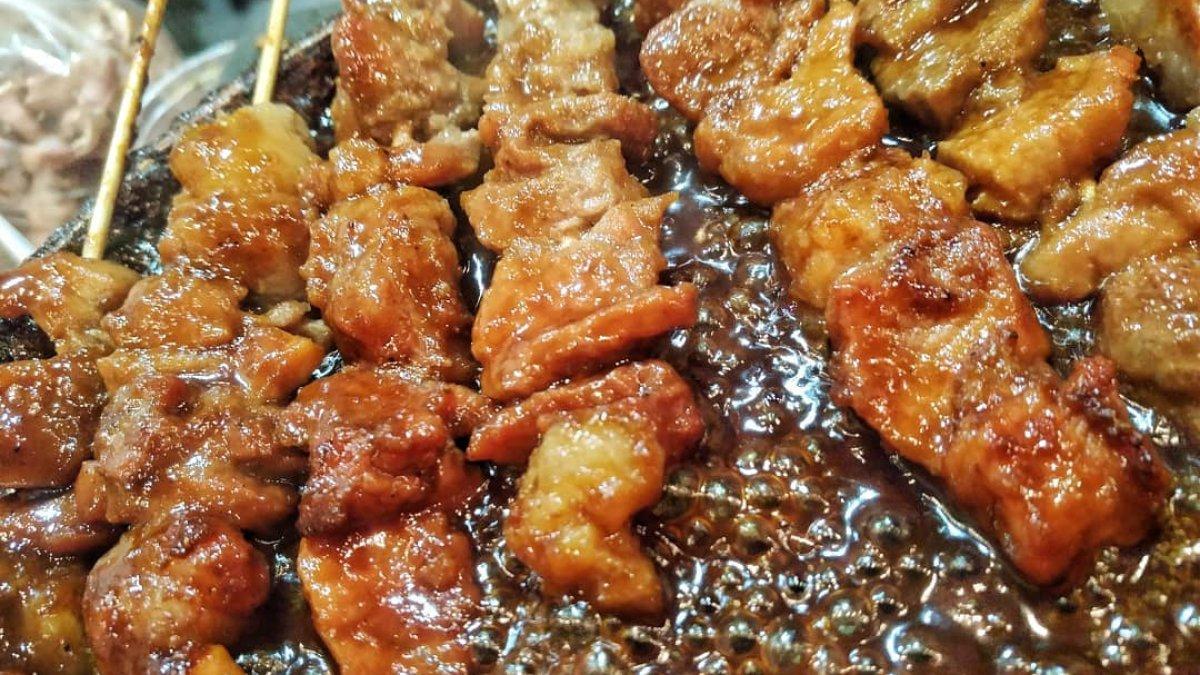 Ipig Ipig, satu sate babi enak di Solo buat menu makan siang yang mengenyangkan.
