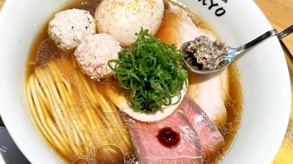 Iruca Tokyo, satu ramen enak di Tokyo yang bisa kamu coba saat liburan ke Jepang.