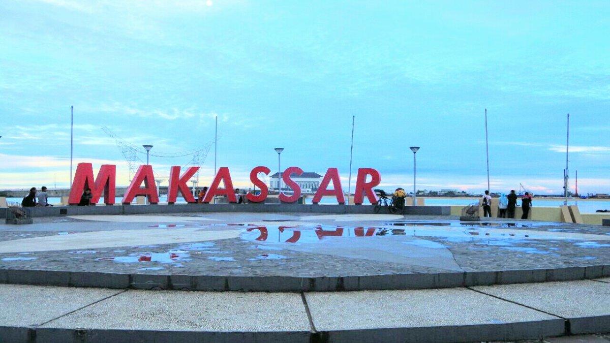Makassar.